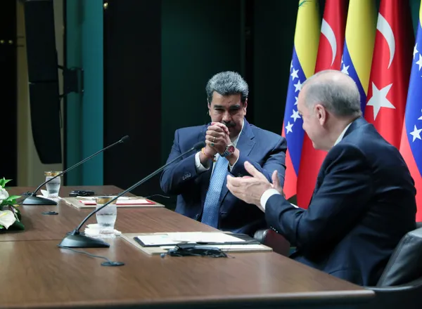 Son dakika: Venezuela Devlet Başkanı Maduro Ankara’da! Başkan Erdoğan A Haber’in sorusuna net yanıt verdi: Rusya’ya karşı kuruldu diyorlar bunu yemezler!
