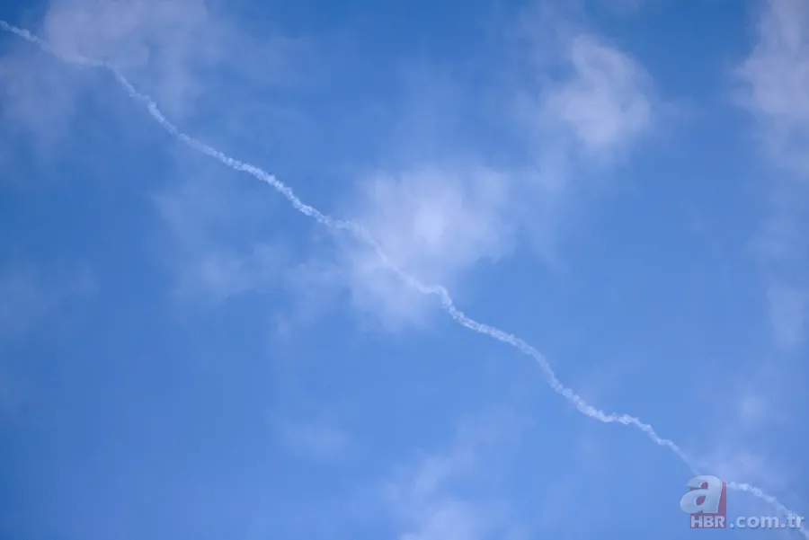 Tel Aviv ve Hayfa'da kıyamet gecesi: İran füzeleri İsrail'i vurdu 15