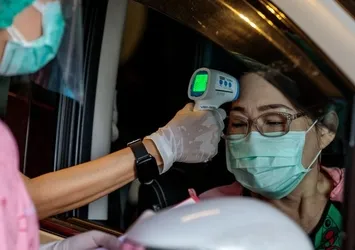 Koronavirüs fırsatçıları işbaşında! Fiyatı 70'ten 700 liraya çıktı