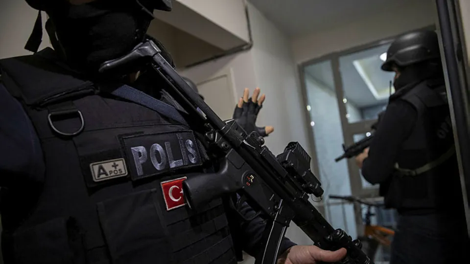 SON DAKİKA HABERİ | İstanbul’da 16 noktaya DEAŞ operasyonu