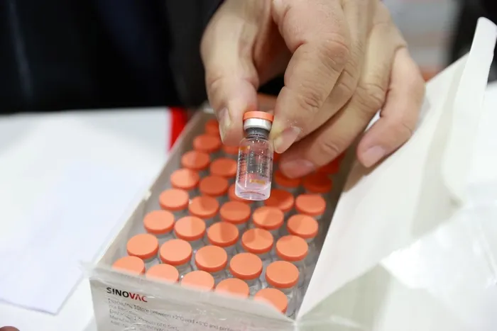 BioNTech mi Sinovac mı daha güçlü antikor sağlıyor? Çarpıcı araştırma...