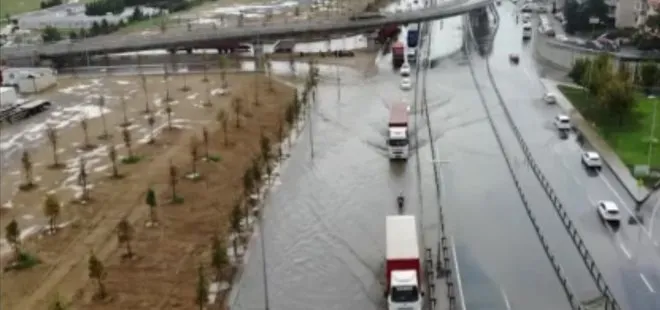 Son dakika | İstanbul’da krize neden olan olay! Beylikdüzü Ambarlı Liman Yolu’nu su bastı