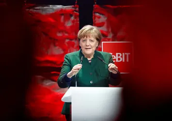 Merkel'den Türkiye açıklaması