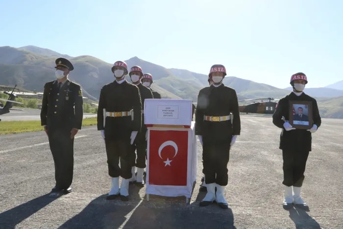 Son dakika: Pençe-Yıldırım şehidi Piyade Uzman Çavuş Samet Şeker'e son görev - 2