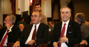 Galatasaray’da başkanlık yarışı kızışıyor!