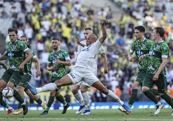 Fenerbahçe hazırlık maçında PEC Zwolle ile 2-2 berabere kaldı