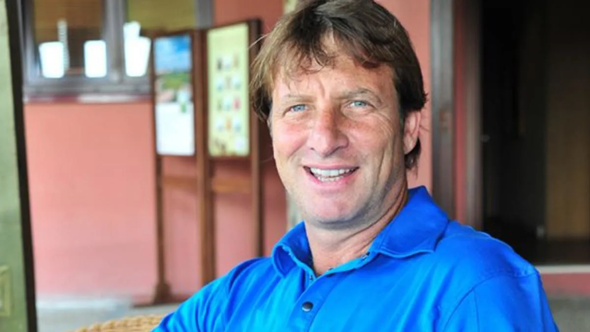 Ufukta evlilik var mı? Kaya Çilingiroğlu sevgilisiyle görüntülendi!