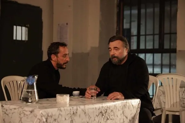 edho-bugun-26-ekim-var-mi-atv-dizisi-edho-yeni-sezon-oyunculari-kim-edho-basliyor-mu-1635236959296.jpg EDHO bugün (26 Ekim) var mı? ATV dizisi EDHO yeni sezon oyuncuları kim? EDHO başlıyor mu? - 4