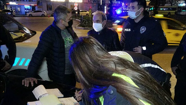 Bursa’da kısıtlamada alkollü yakalan sürücü annesinin duymasından korktu - 3