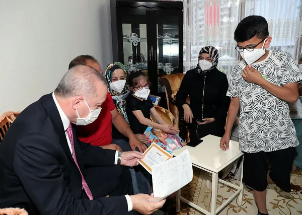 baskan-recep-tayyip-erdogan-ankarada-vatandaslara-hitap-etti-1625691865777.jpg Başkan Recep Tayyip Erdoğan Ankara'da vatandaşlara hitap etti - 8