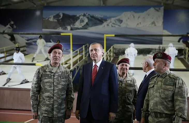 Cumhurbaşkanı Erdoğan’dan Özel Kuvvetler’e ziyaret