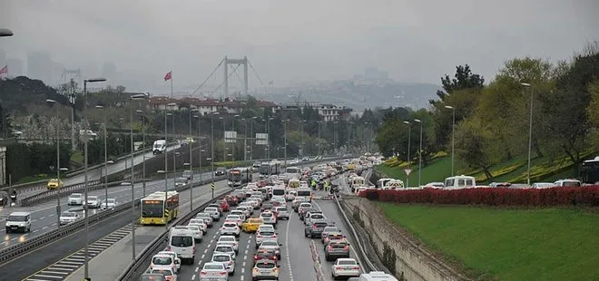 Son dakika: 58 saatlik kısıtlama sonrası İstanbul’da trafik yoğunluğu