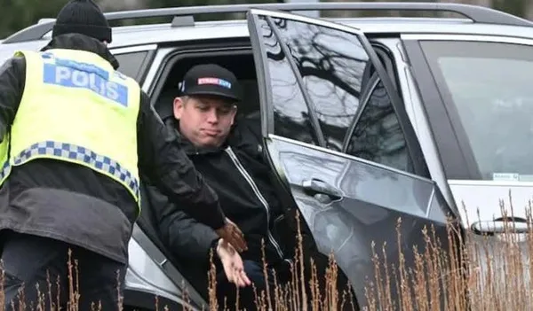 dunya-basini-isvecte-kuran-i-kerim-yakilmasini-gundeme-tasidi-turkiyedeki-ofke-halktan-geliyor-1674457184914.jpg Dünya basını İsveç'te Kur'an-ı Kerim yakılmasını gündeme taşıdı! Türkiye'deki öfke halktan geliyor - 1