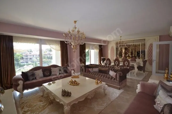 Semih Şentürk ve eşi Pınar Şentürk süper lüks villalarını satışa çıkardı