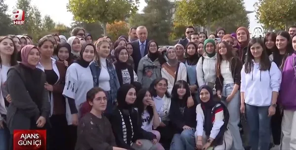 Başkan Erdoğan Cumhurbaşkanlığı Külliyesi'nde gençlerle sohbet etti - 3