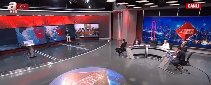 Yunanistan’ı Türkiye korkusu sardı! PKK gibi hendek kazıyor… | Türkiye Ege’de silahlanan yerleri bombalar mı?