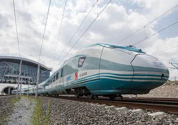 5 ayda İstanbul'a 1,1 milyon yolcu hızlı trenle geldi