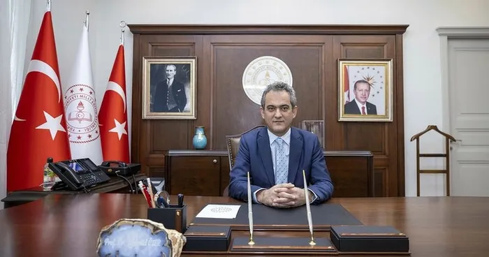 Son dakika: Milli Eğitim Bakanı Mahmut Özer duyurdu! 2022’de okullarda uygulanmaya başlanacak