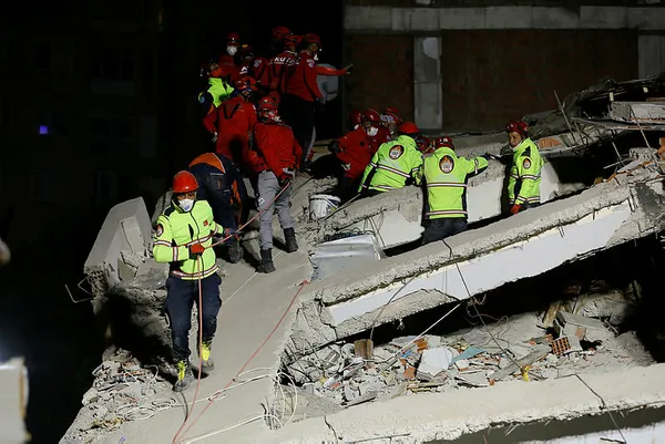 Prof. Dr. Hakan Kutoğlu İzmir depremi ardından Türkiye’yi uyardı