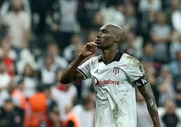 Beşiktaş'ta Atiba tarihe geçti