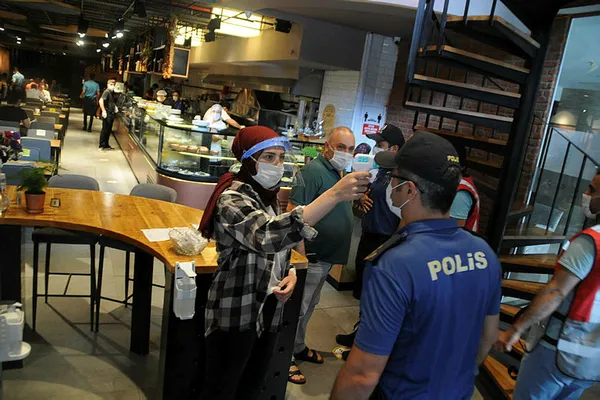 Kademeli normalleşmede mesai saatleri belli oldu! Kim ne kadar çalışacak?