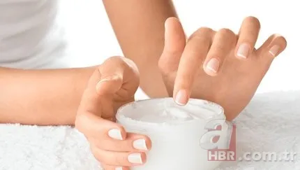 Kuruluğa, kızarıklığa ve acıya son! Eldeki kaşıntı ve egzamayı rahatlatacak yöntem! Tek damlasını sürünce... 3