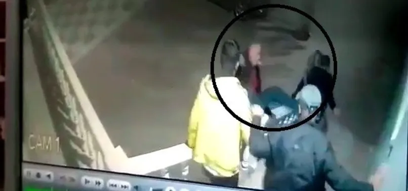 Dövüldükten sonra merdivenden itilerek ölen adamın son anları kamerada