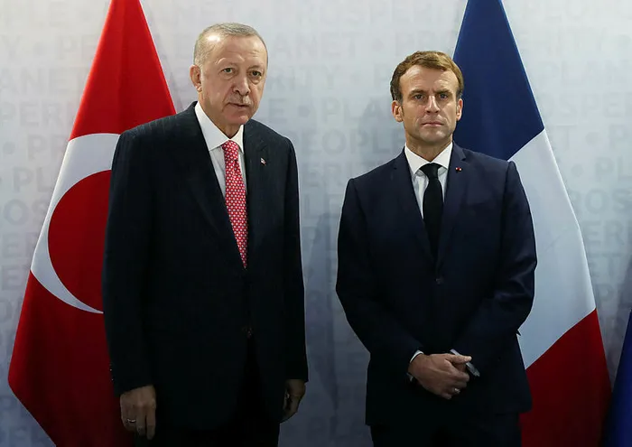 Emmanuel Macron’dan Türkiye ve Rusya itirafı