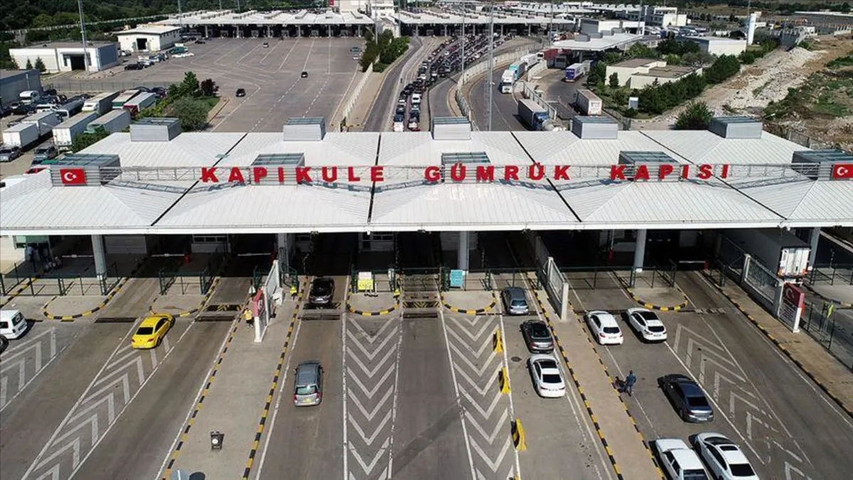 Ticaret Bakanlığından gümrük kapılarında yeni tedbirler! Vatandaşların geçişleri kolaylaştırılacak