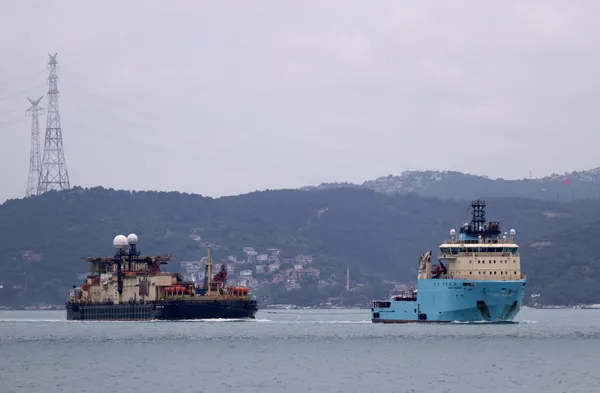 Son dakika: Karadeniz'e doğal gaz borularını yerleştirecek Castoro 10 adlı gemi Filyos Limanı'nda - 3