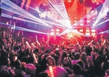 İstanbul’da gece kulübünde drone dehşeti! Kontrolden çıkan cihaz müşteriye kabusu yaşattı