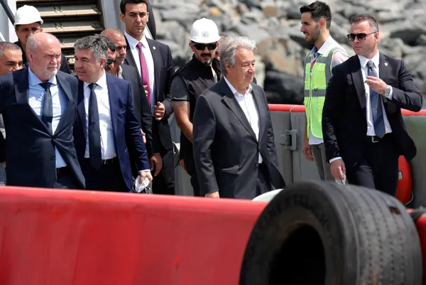 BM Genel Sekreteri Antonio Guterres İstanbul’da: Türkiye’ye teşekkür ederim | Milli Savunma Bakanı Hulusi Akar önemli açıklamalar