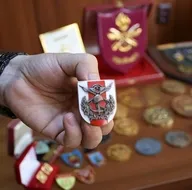 Eski Genelkurmay Başkanı Semih Sancarın madalyaları bit pazarından çıktı