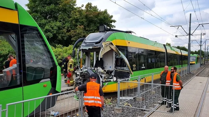 Polonya'da tramvay kazası! 5'i ağır 31 kişi yaralandı - 1