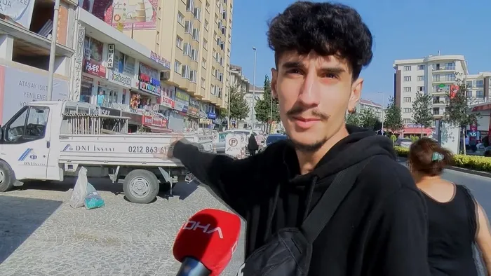 Büyükçekmece'de tehlikeli geçiş! Vatandaşlar isyan etti: Yürürken araba çarpacak diye korkuyoruz - 1