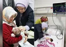 Erdoğan’dan depremzede bebeklere ziyaret