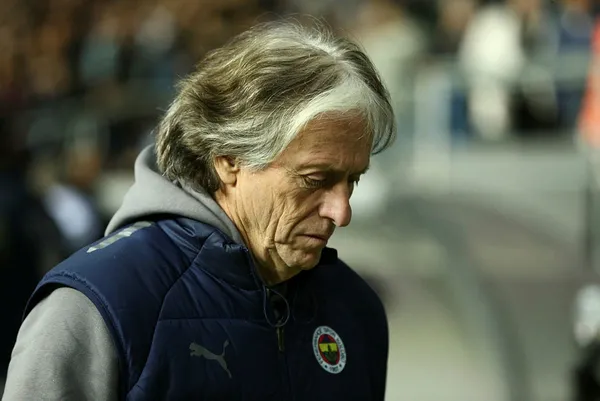 1675549076741.jpg Brezilyalı eski futbolcu Casagrande'den Jorge Jesus'a şoke eden sözler: "Güvenilmez birisi ve mesleki ahlakı yok" - 3