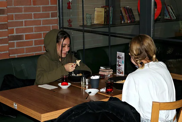 Kafeler açıldı mı? 1 Haziran Salı kafelerde oturmak serbest mi? Kafeler saat kaçta açılacak, kapanacak? - 1