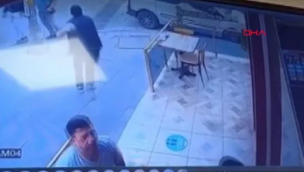 borekcide-dehset-veren-olay-husumetlisinin-kulagini-kesti-1653820834712.jpg Börekçide dehşet veren olay! Husumetlisinin kulağını kesti - 3