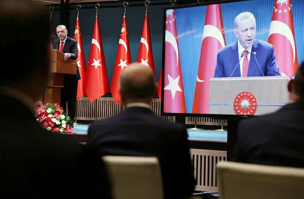 Sözleşmelilere kadro müjdesi! Başkan Erdoğan şartları tek tek açıkladı! EYT için son viraja girildi... Kabine toplantısı sonrası flaş mesajlar