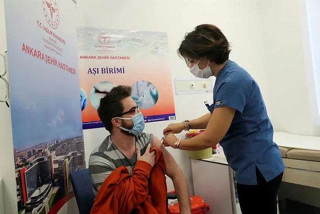 Koronavirüs aşısında öncelikli meslek grupları belli oldu - 10