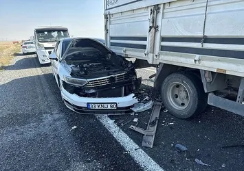 Afyonkarahisar'da zincirleme kaza! Karakol komutanı can verdi