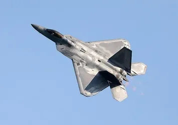 ABD ile Rus jetleri karşı karşıya geldi
