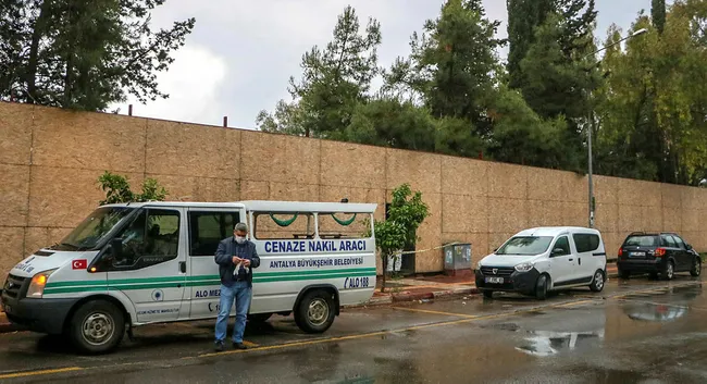 Antalya'da 29 yaşındaki genç 18 sayfalık not bırakıp intihar etti - 1