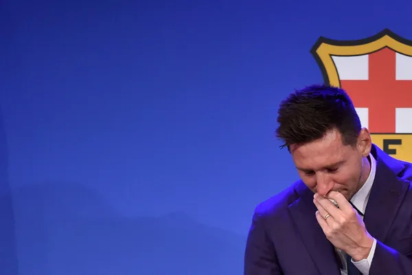 Lionel Messi, Barcelona'ya gözyaşları içerisinde veda etti! Bir devir sona erdi - 1