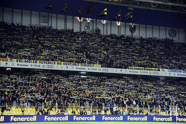 Fenerbahçe - Trabzonspor maçı ne zaman, saat kaçta, hangi kanalda? FB-TS kale arkası bilet fiyatları ne kadar?