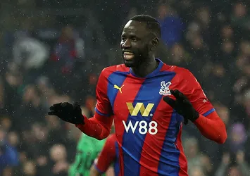 Trabzonspor'a Premier Lig'den ön libero!