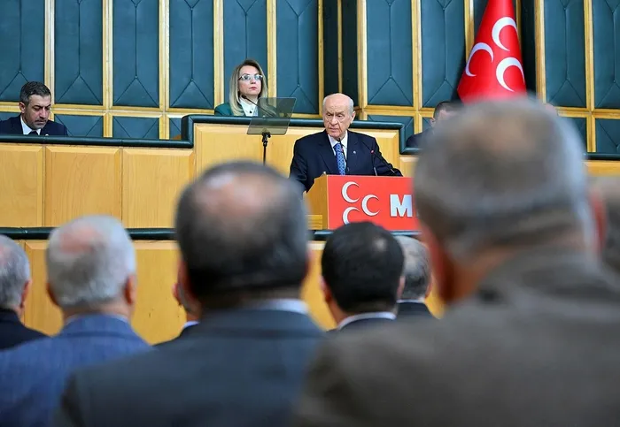 mhp-lideri-devlet-bahceliden-emniyet-mudurlerinin-aciga-alindigi-olayla-ilgili-flas-sozler-hedef-cumhur-ittifa-1715682149068.jpeg MHP lideri Devlet Bahçeli'den emniyet müdürlerinin açığa alındığı olayla ilgili flaş sözler: Hedef Cumhur İttifakı ve Türkiye - 3