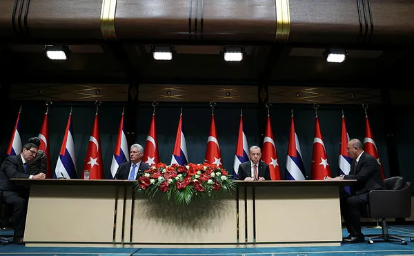 Başkan Erdoğan ile Küba Devlet Başkanı Bermudez'den flaş açıklamalar: Hedef 200 milyon dolar! 6 anlaşma... - 2