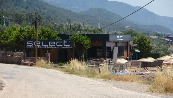 Kaçak plaj açılışı CHP’yi karıştırdı! Birbirlerine girdiler